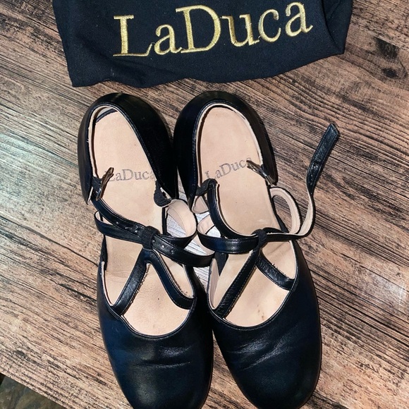 Laduca Shoes - (SOLD)Laduca 2.5” Elizabeth Character Shoe w/Dust Bag